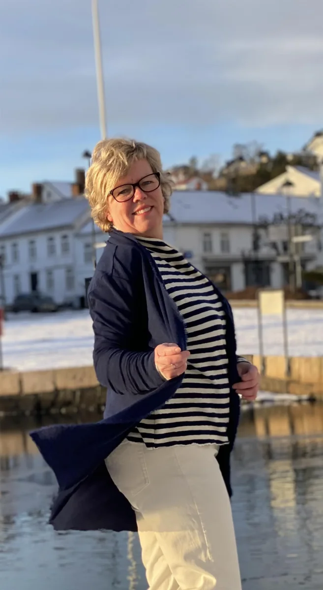 Lang Cardigan - Image 2